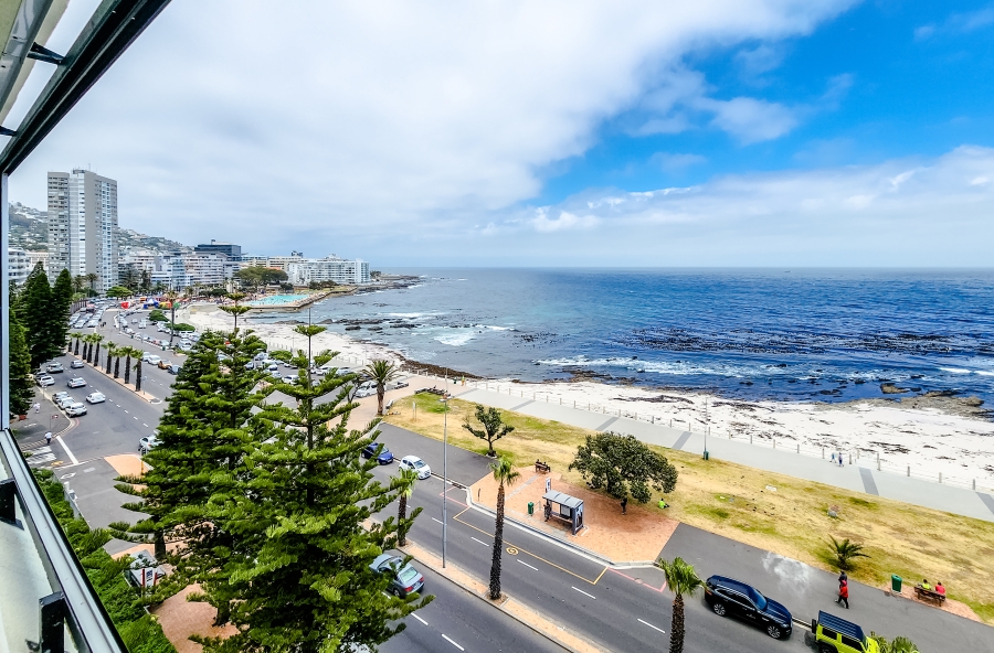 5 Bedroom Property for Sale in Sea Point Western Cape